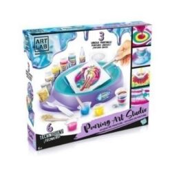 Pouring Art Studio