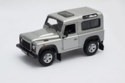 1:24 LAND ROVER DEFENDER WHITE WB